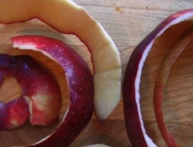 Οι τροφές που πρέπει να καταναλώνουμε με την φλούδα